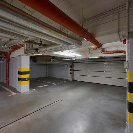 Spacious Dmowskiego By The River With Parking & Balcony By Renters Apartamento