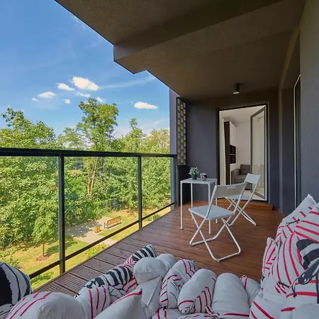 Spacious Dmowskiego By The River With Parking & Balcony By Renters *