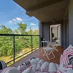 Spacious Dmowskiego By The River With Parking & Balcony By Renters *