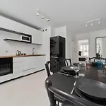 Spacious Dmowskiego By The River With Parking & Balcony By Renters 公寓 *