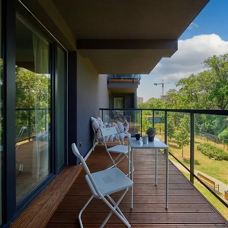 Apartman Spacious Dmowskiego By The River With Parking & Balcony By Renters *