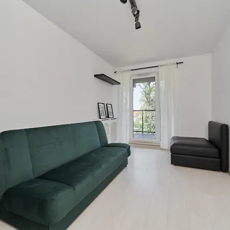 Spacious Dmowskiego By The River With Parking & Balcony By Renters Wroclaw