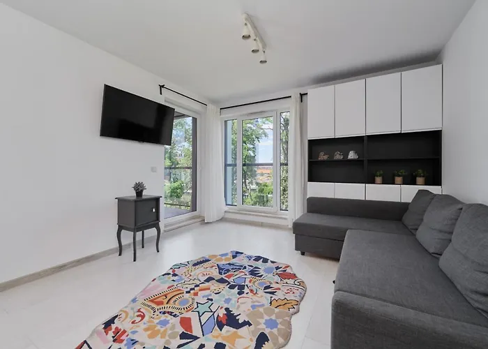 Spacious Dmowskiego By The River With Parking & Balcony By Renters * Wrocław