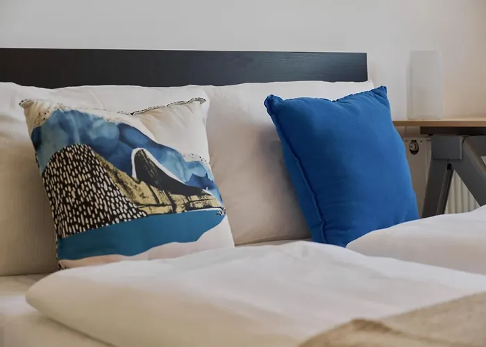 Spacious Dmowskiego By The River With Parking & Balcony By Renters Apartman Wrocław